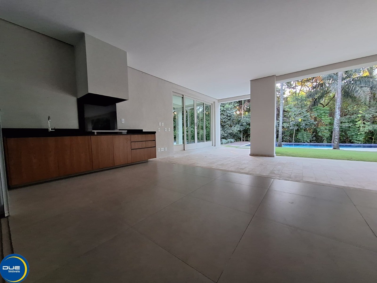 Casa à venda com 6 quartos, 975m² - Foto 17