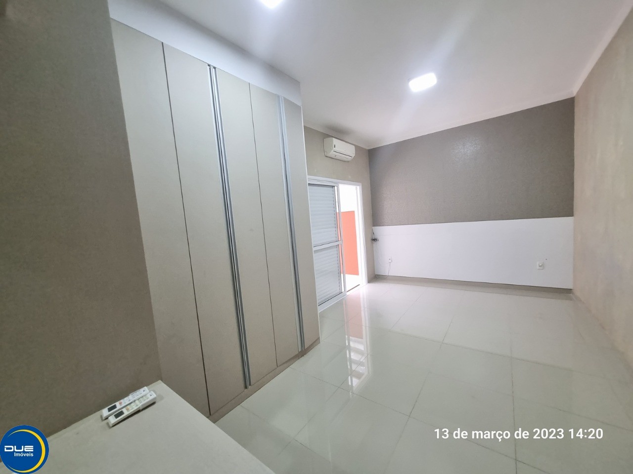 Casa à venda com 3 quartos, 150m² - Foto 4