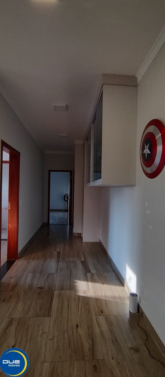 Casa à venda com 4 quartos, 350m² - Foto 30