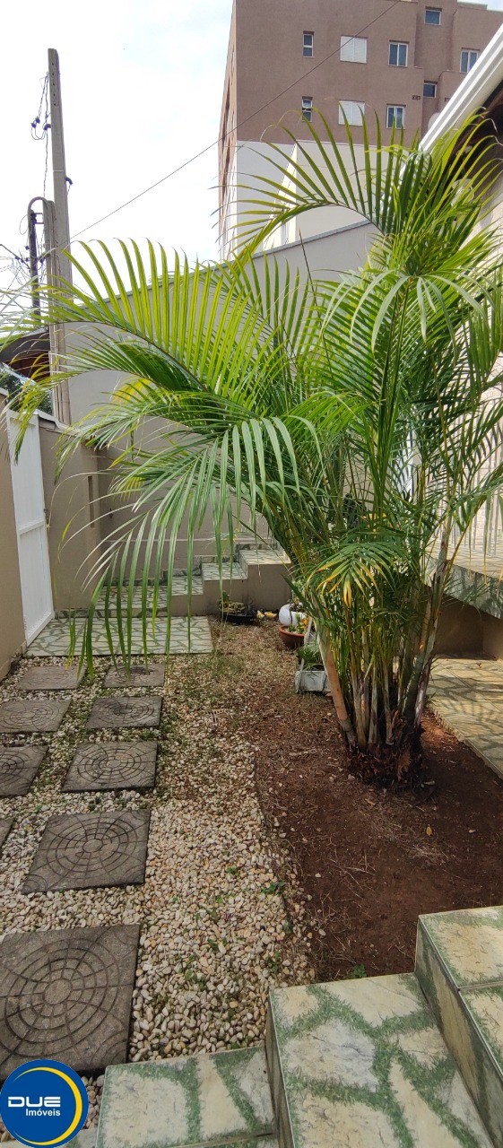 Casa à venda com 3 quartos, 300m² - Foto 5