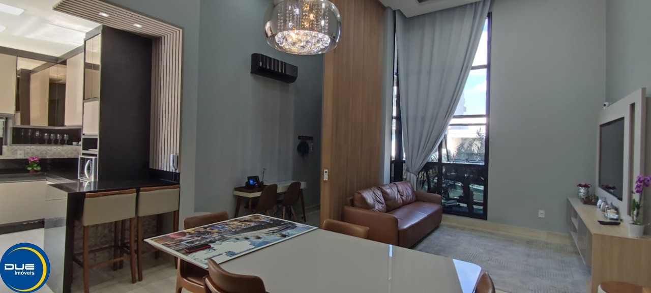 Casa à venda com 3 quartos, 300m² - Foto 1