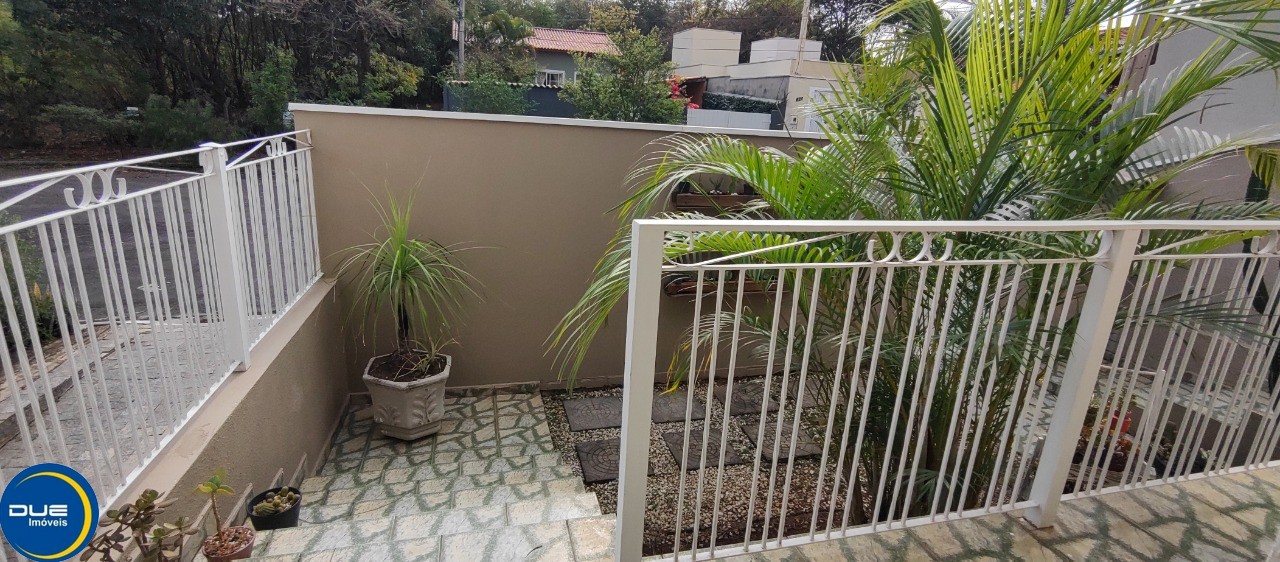 Casa à venda com 3 quartos, 300m² - Foto 7