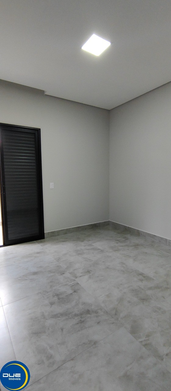 Casa à venda com 3 quartos, 300m² - Foto 18