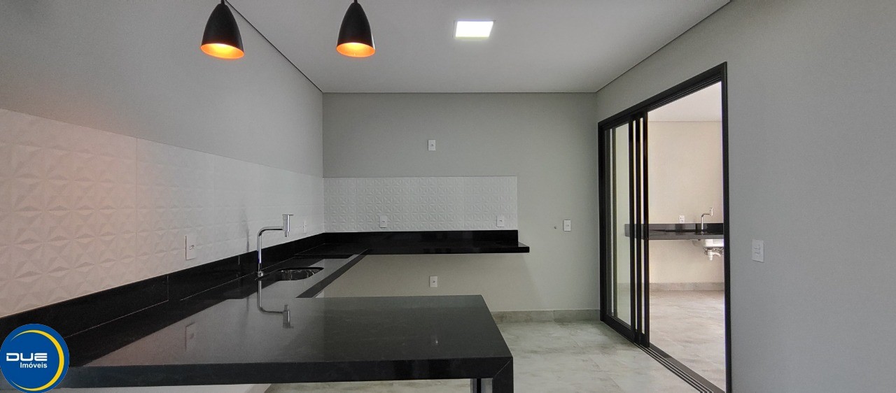 Casa à venda com 3 quartos, 300m² - Foto 15