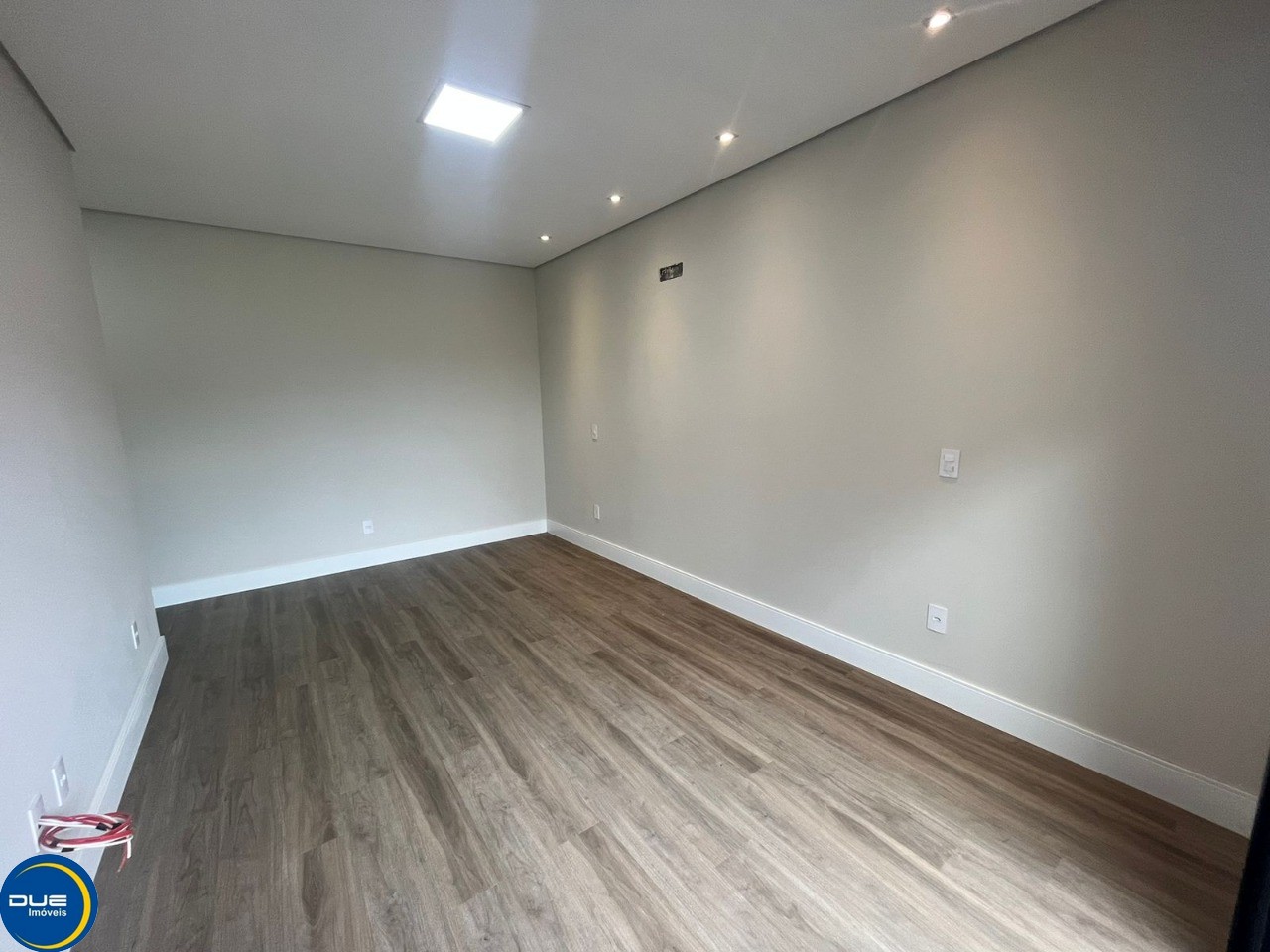 Casa à venda com 3 quartos, 330m² - Foto 13