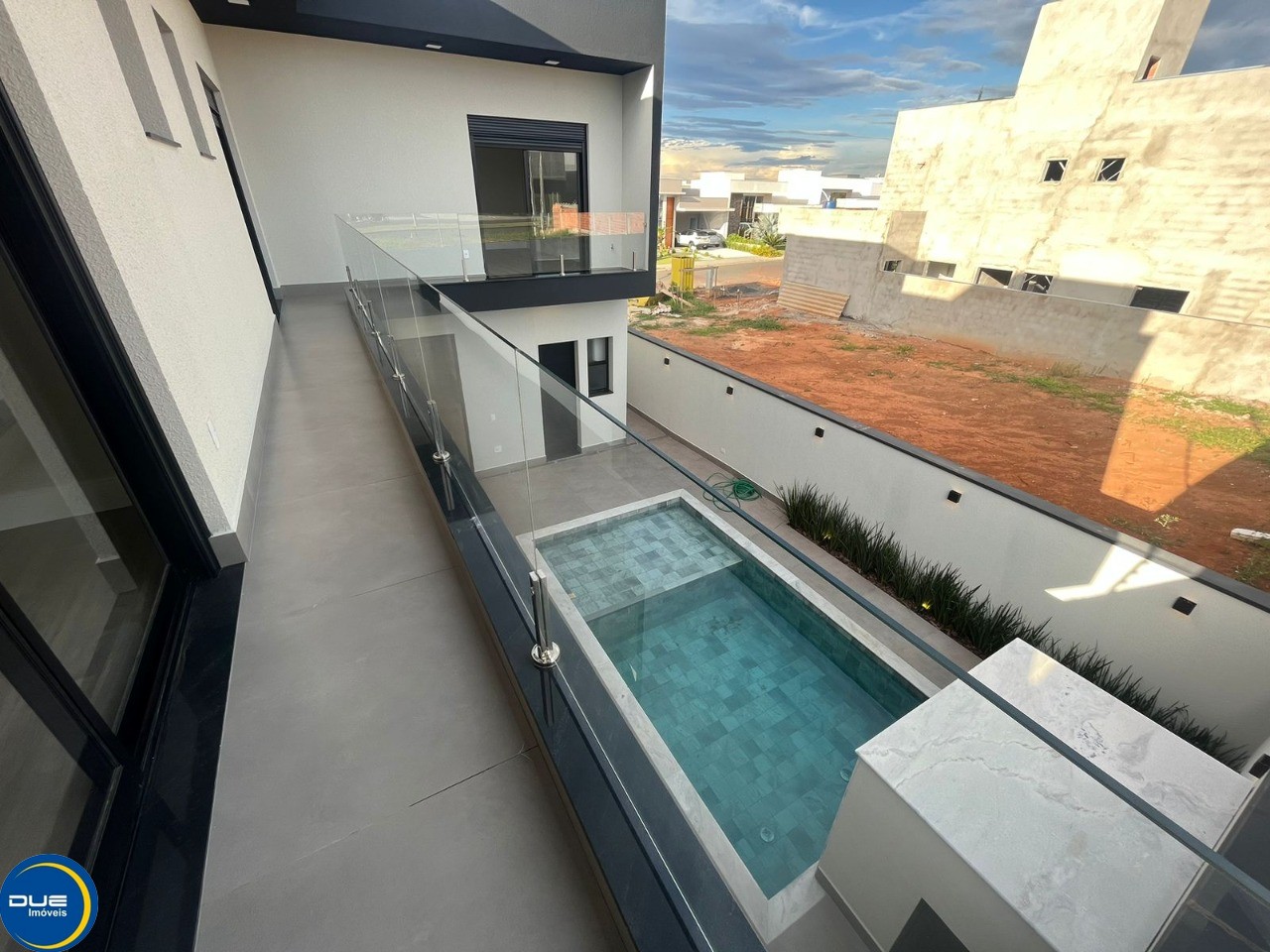 Casa à venda com 3 quartos, 330m² - Foto 18