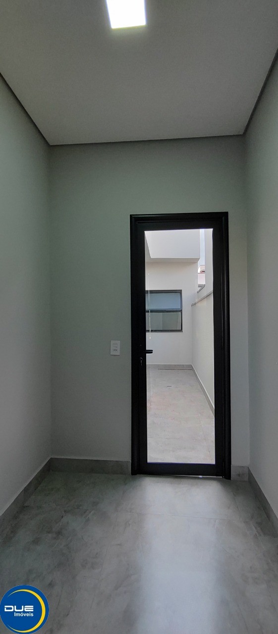 Casa à venda com 3 quartos, 300m² - Foto 10