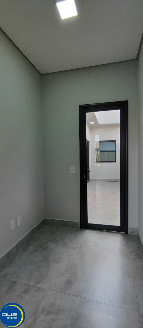 Casa à venda com 3 quartos, 300m² - Foto 9