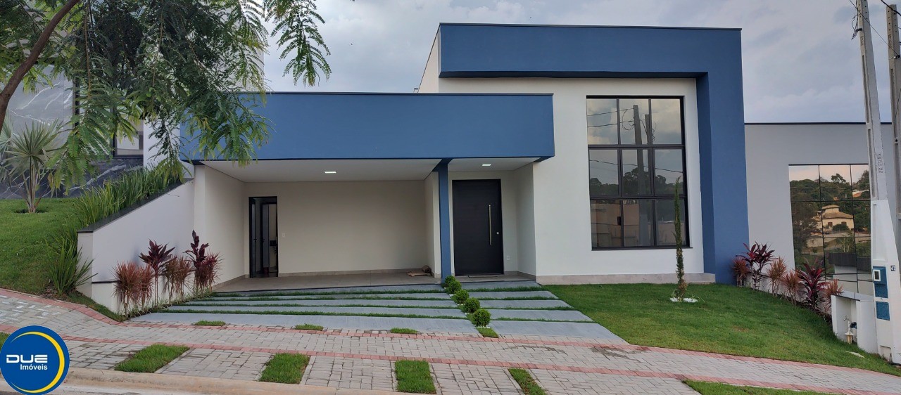 Casa à venda com 3 quartos, 300m² - Foto 1