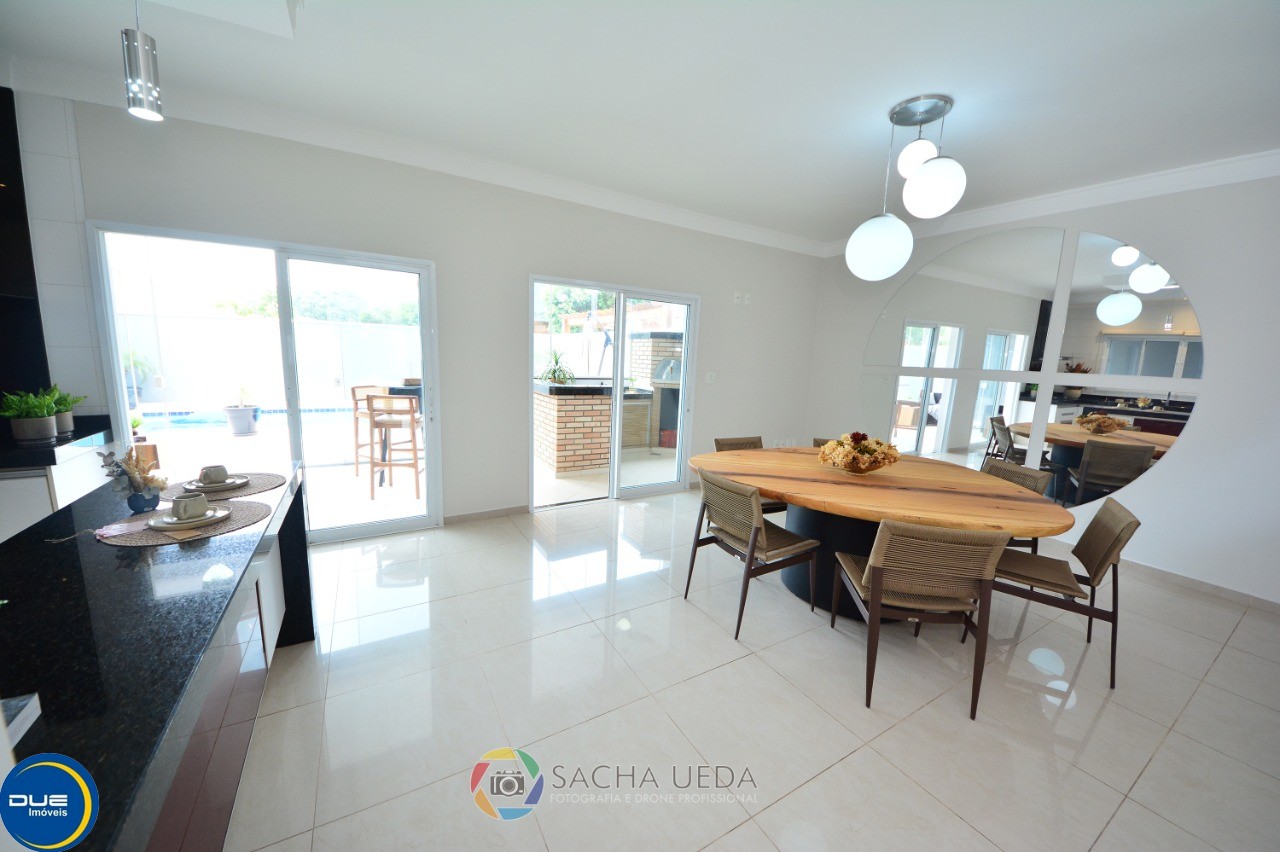 Casa à venda com 4 quartos, 300m² - Foto 12