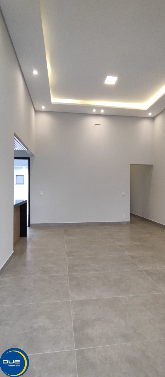 Casa à venda e aluguel com 3 quartos, 200m² - Foto 6