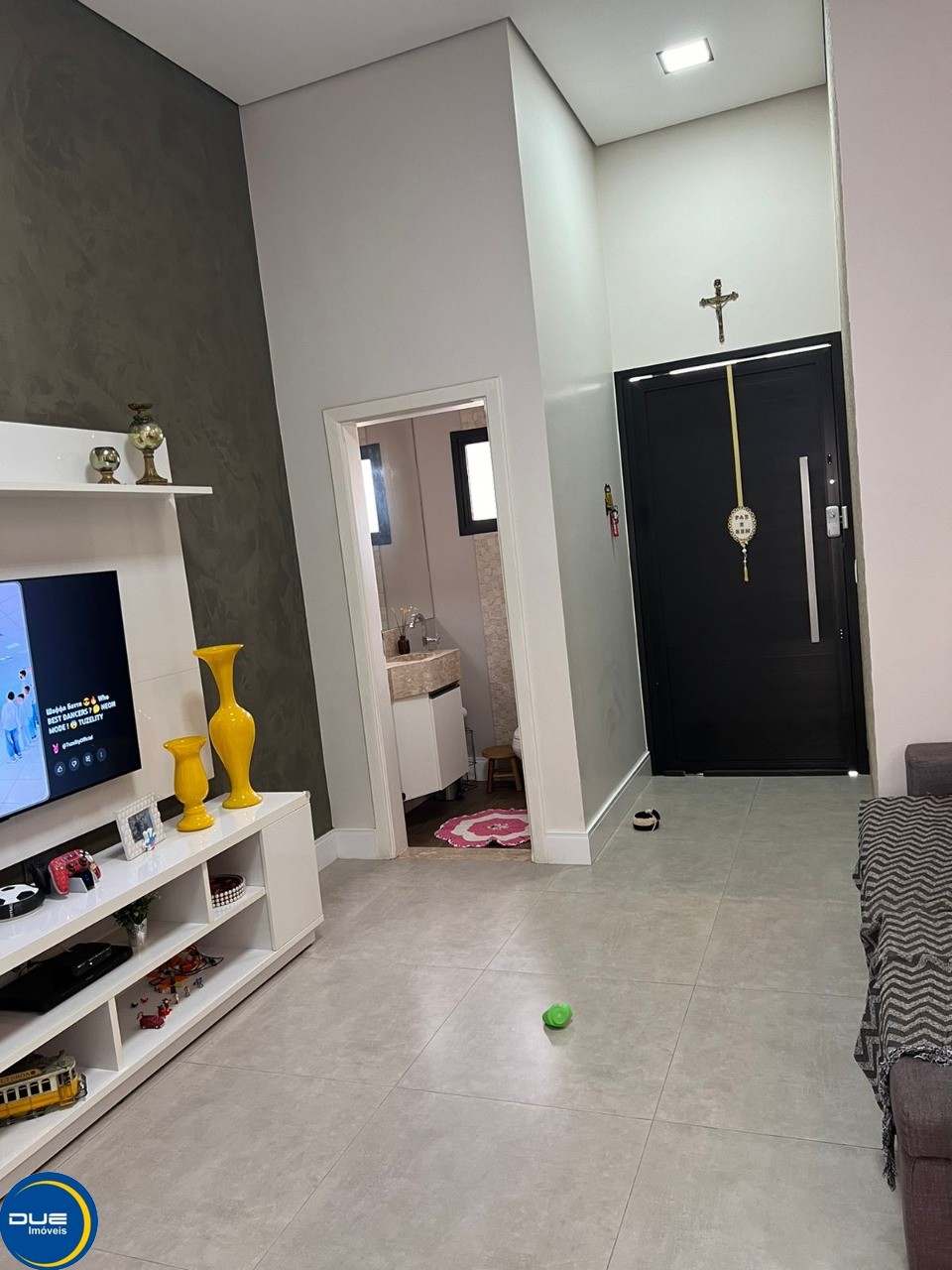 Casa à venda com 3 quartos, 200m² - Foto 3