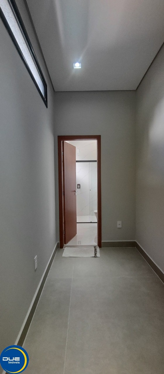 Casa à venda com 3 quartos, 300m² - Foto 49