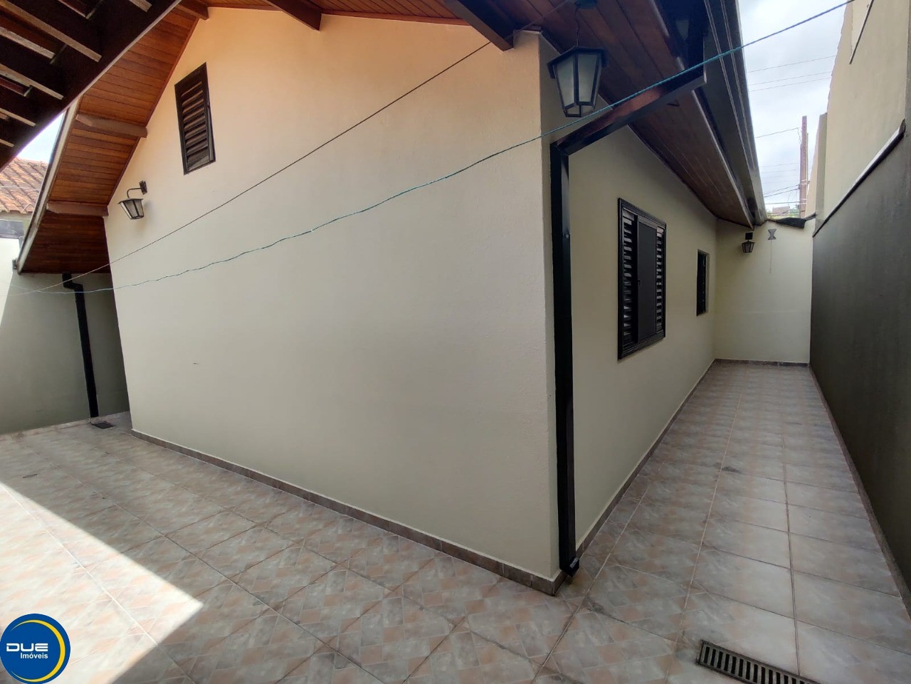 Casa à venda com 2 quartos, 103m² - Foto 5