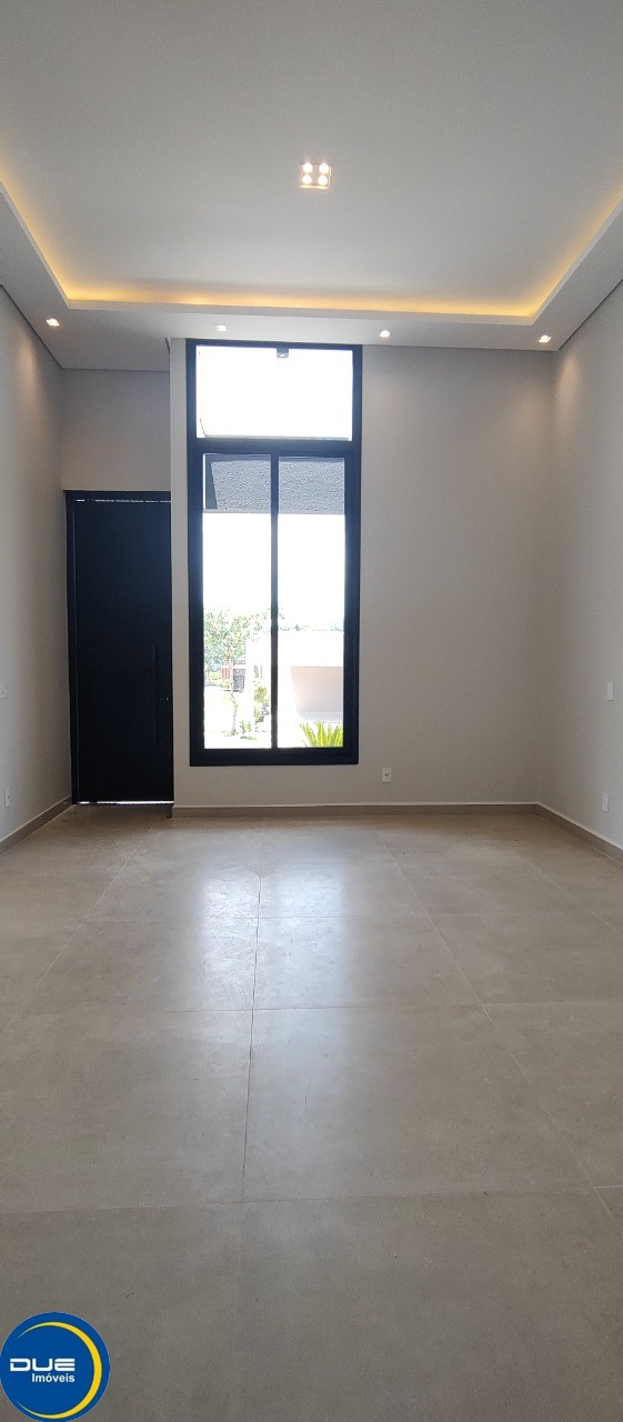 Casa à venda com 3 quartos, 300m² - Foto 15