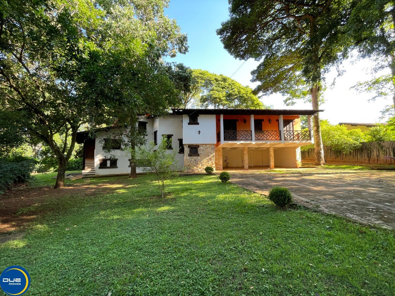 Casa à venda com 2 quartos, 380m² - Foto 3