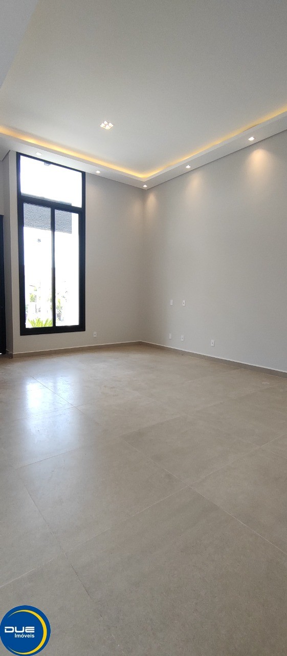 Casa à venda com 3 quartos, 300m² - Foto 5