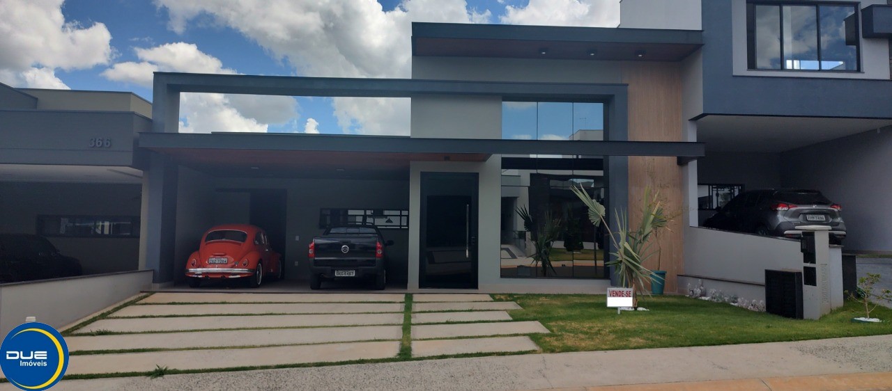 Casa à venda com 3 quartos, 300m² - Foto 1