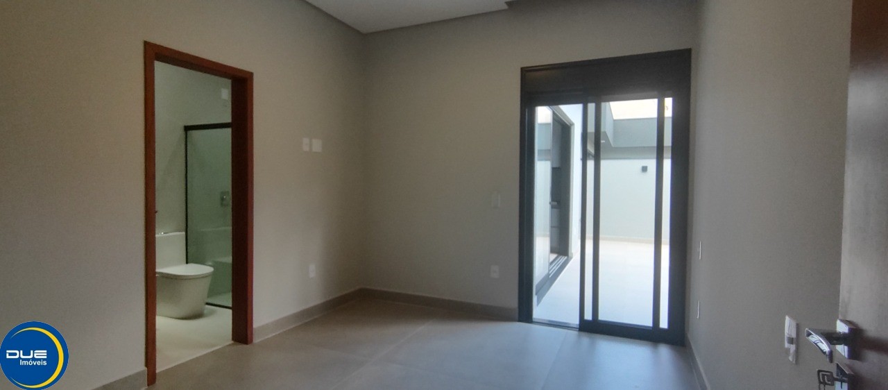 Casa à venda com 3 quartos, 300m² - Foto 27