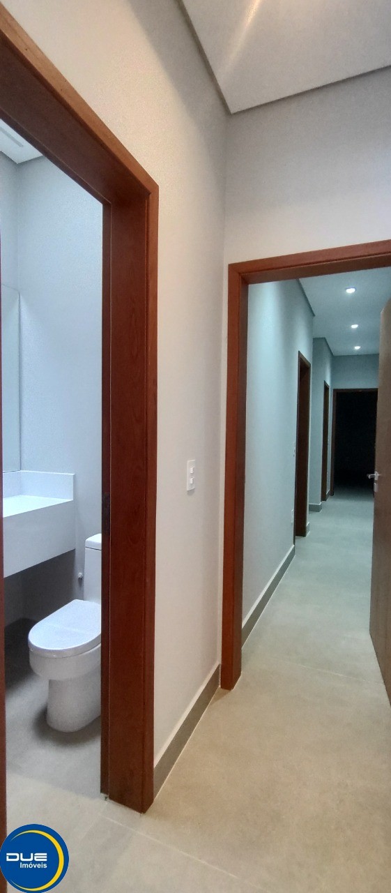 Casa à venda com 3 quartos, 300m² - Foto 25