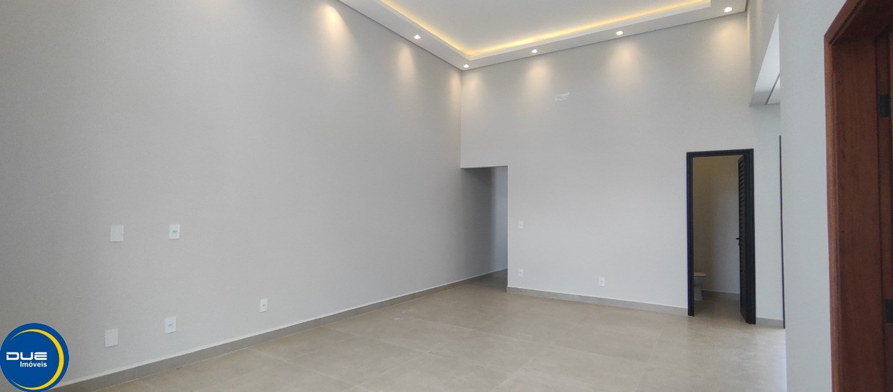 Casa à venda com 3 quartos, 300m² - Foto 3