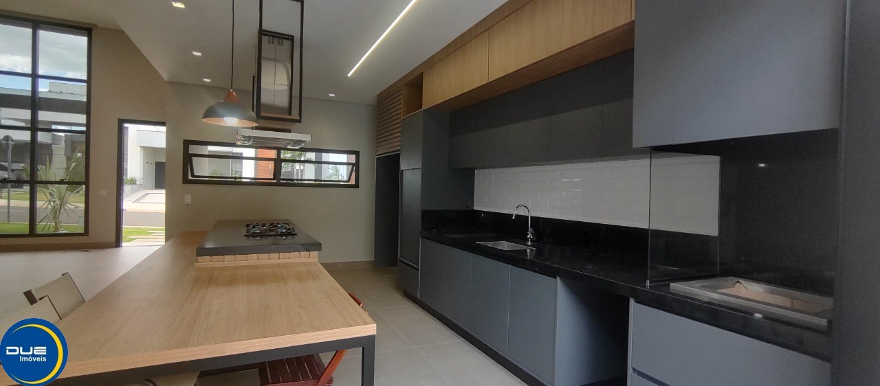 Casa à venda com 3 quartos, 300m² - Foto 16