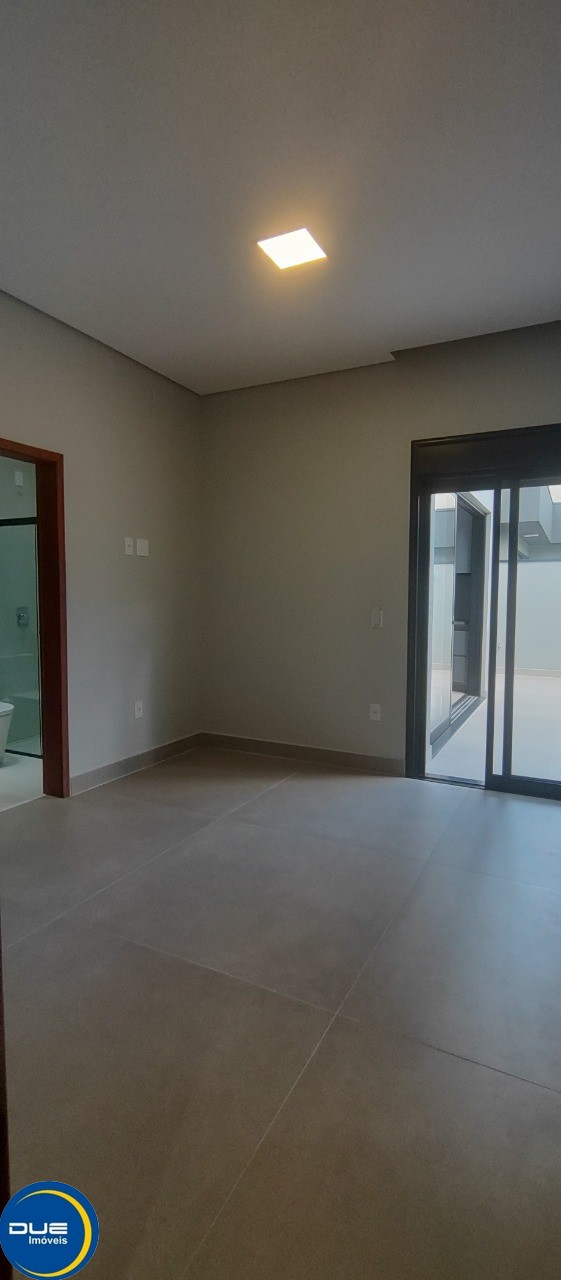 Casa à venda com 3 quartos, 300m² - Foto 30