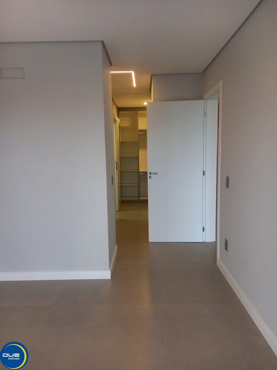 Casa à venda com 3 quartos, 360m² - Foto 18