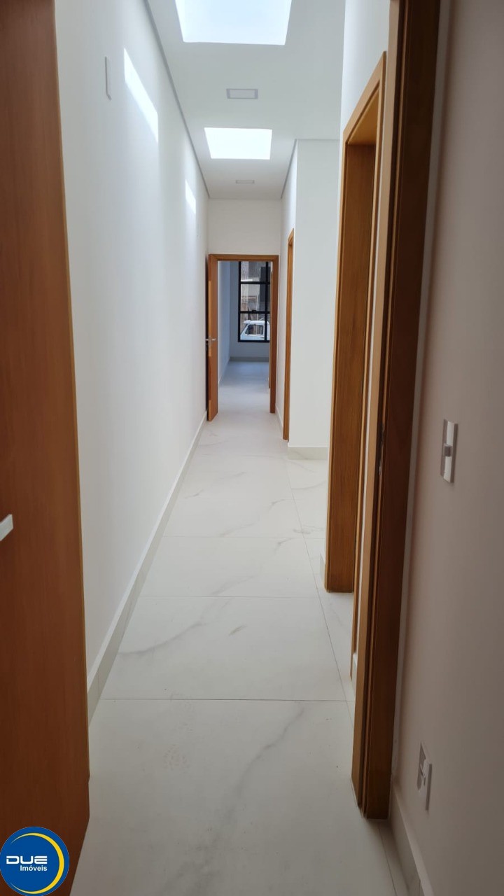 Casa à venda com 3 quartos, 330m² - Foto 6