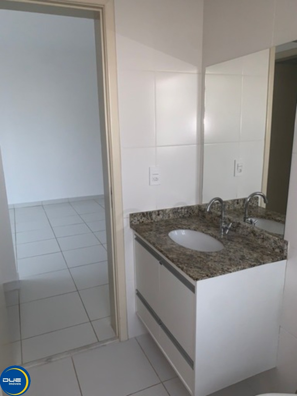 Apartamento para alugar com 2 quartos, 68m² - Foto 25