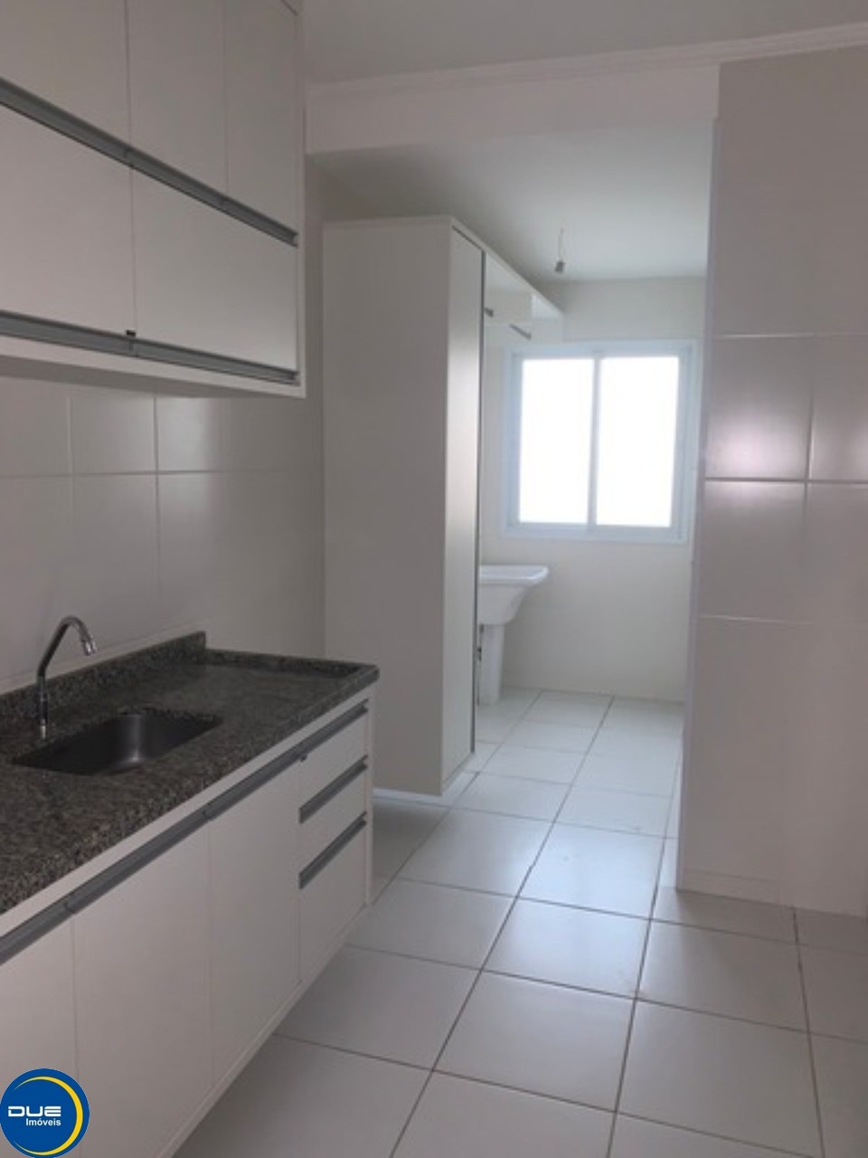 Apartamento para alugar com 2 quartos, 68m² - Foto 15