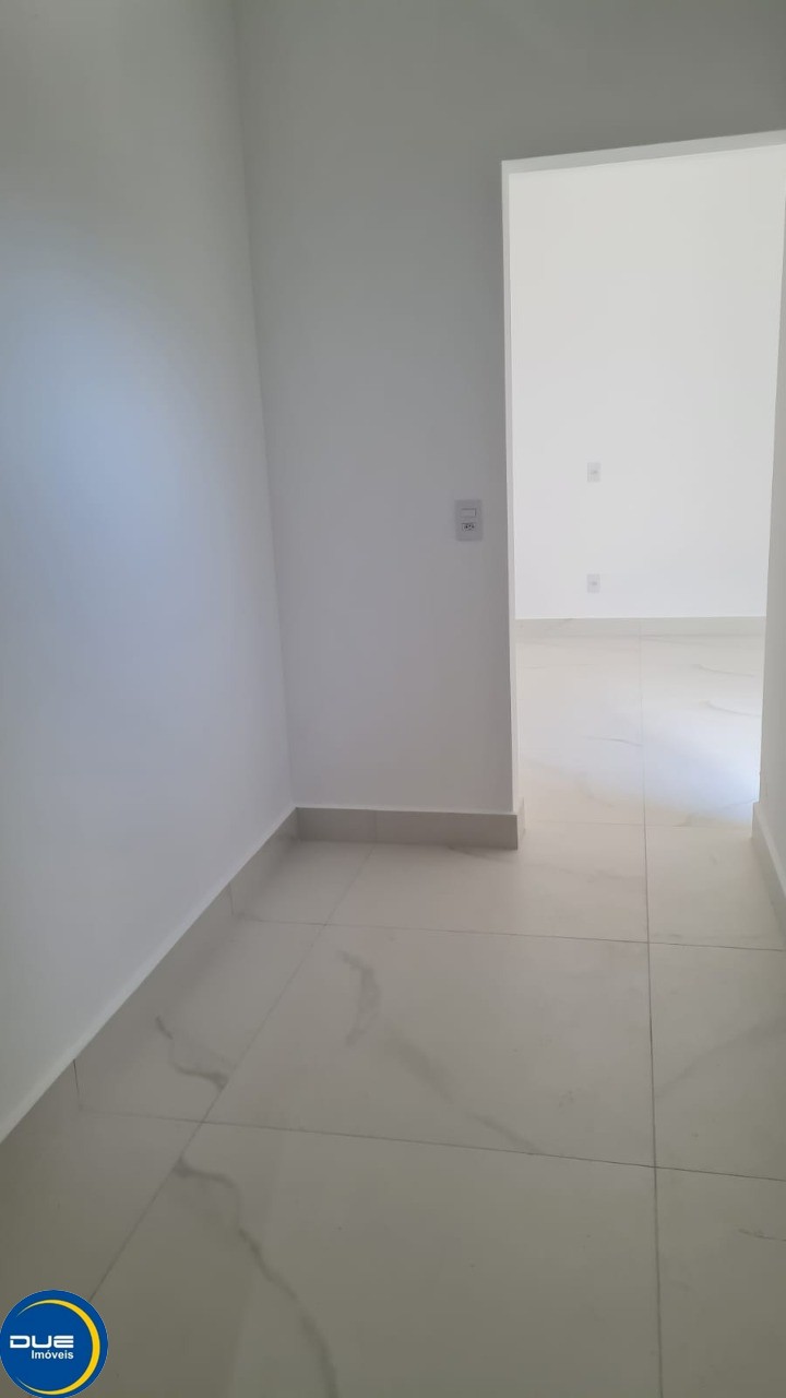 Casa à venda com 3 quartos, 330m² - Foto 10