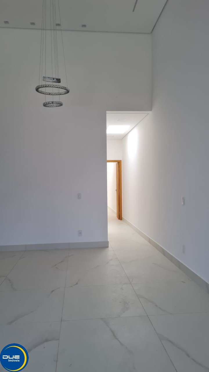 Casa à venda com 3 quartos, 330m² - Foto 17