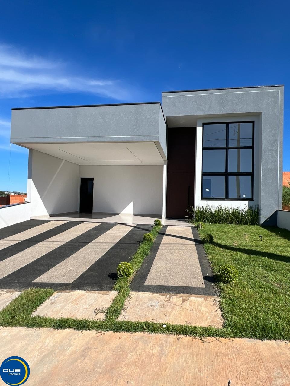 Casa à venda com 3 quartos, 177m² - Foto 3