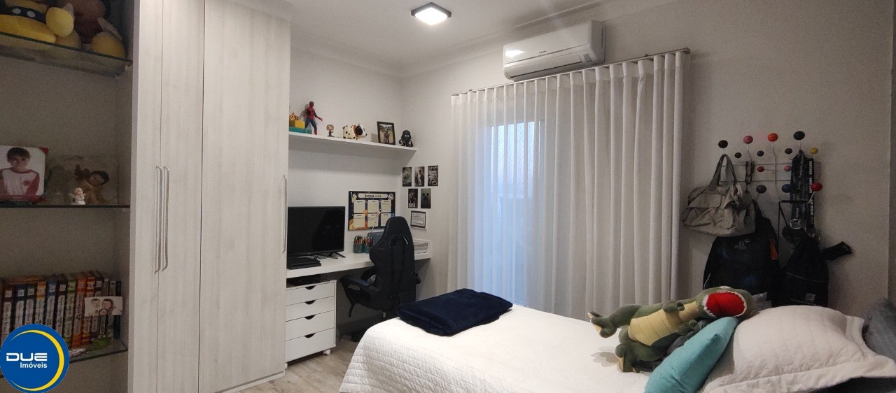 Casa à venda com 3 quartos, 300m² - Foto 44