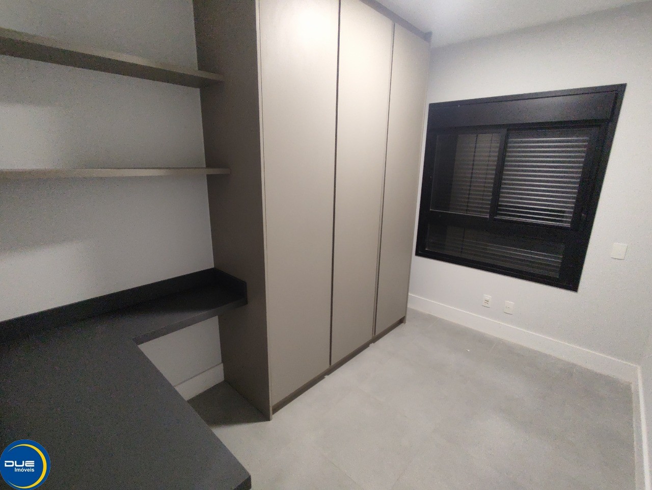 Apartamento para alugar com 2 quartos, 64m² - Foto 35