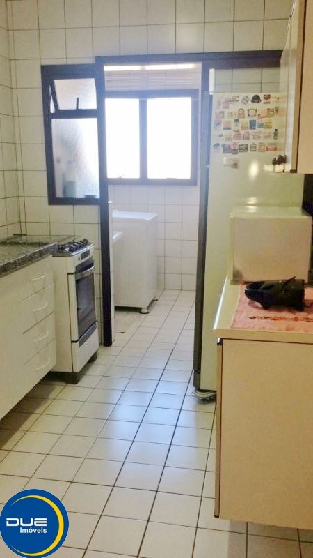 Apartamento à venda com 3 quartos, 84m² - Foto 2