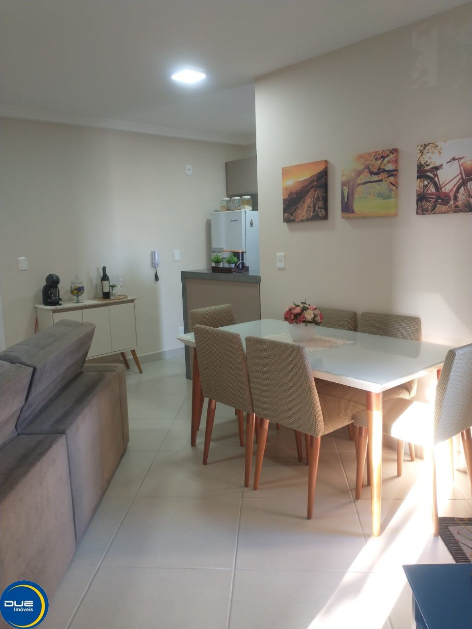 Apartamento à venda com 2 quartos, 60m² - Foto 1