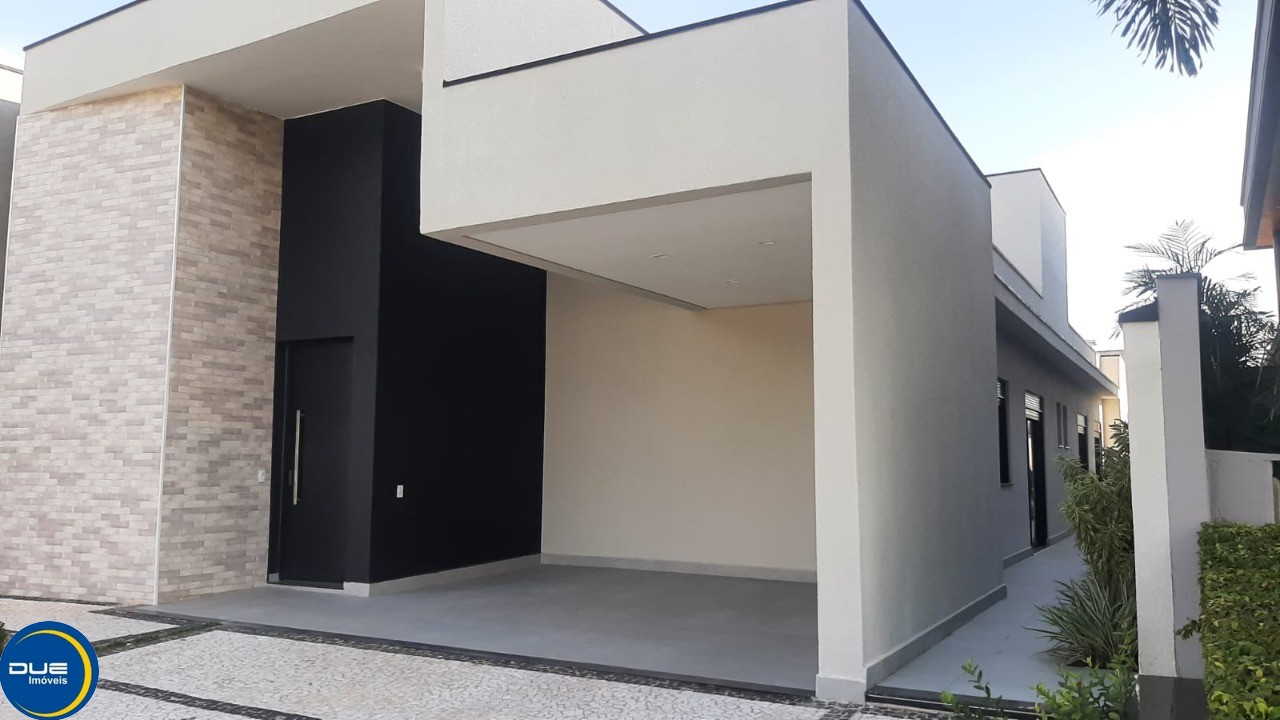 Casa à venda com 4 quartos, 260m² - Foto 1