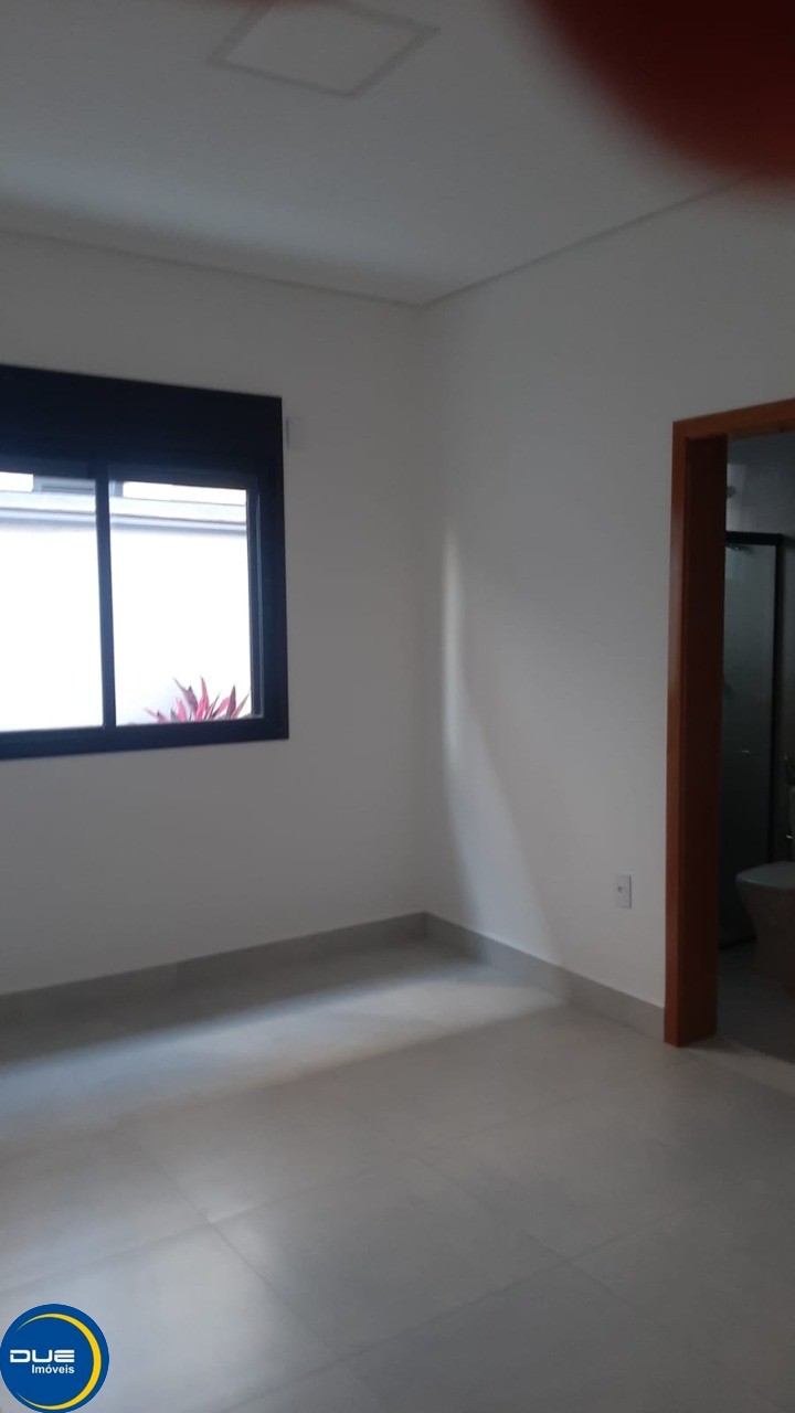 Casa à venda com 4 quartos, 260m² - Foto 5