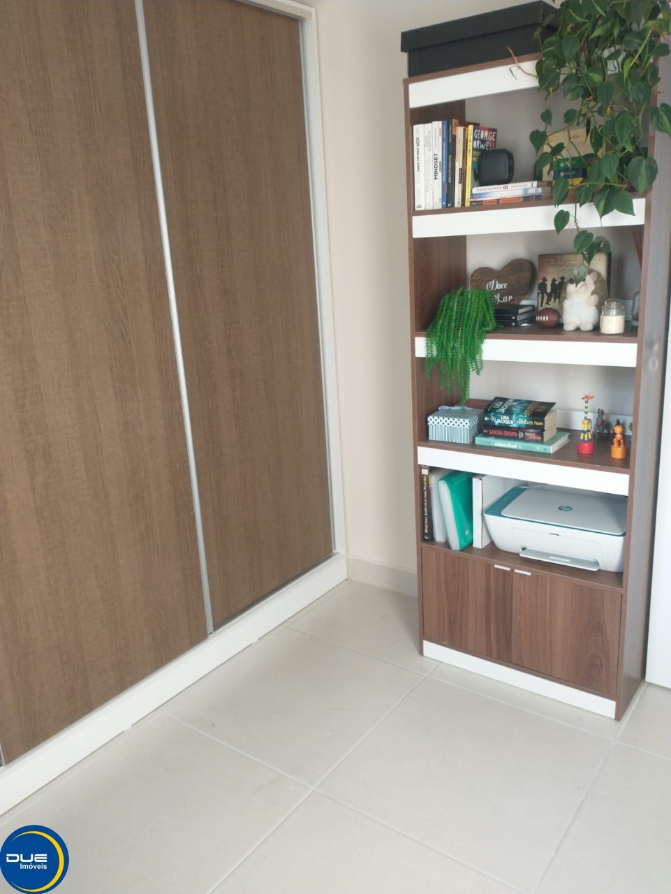 Apartamento à venda com 2 quartos, 60m² - Foto 2