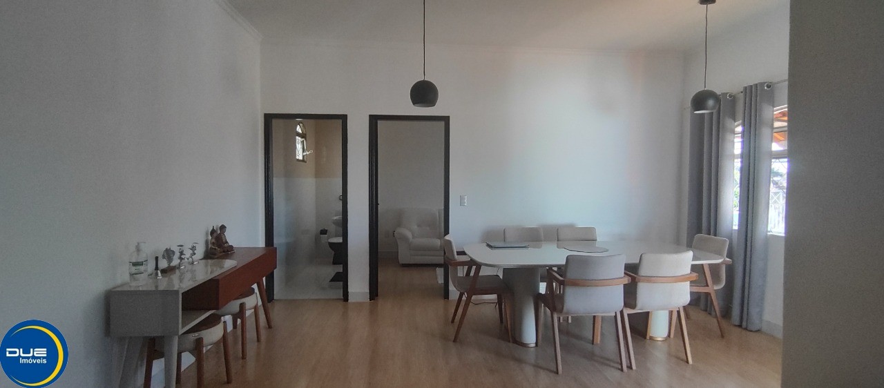 Casa à venda com 3 quartos, 382m² - Foto 7