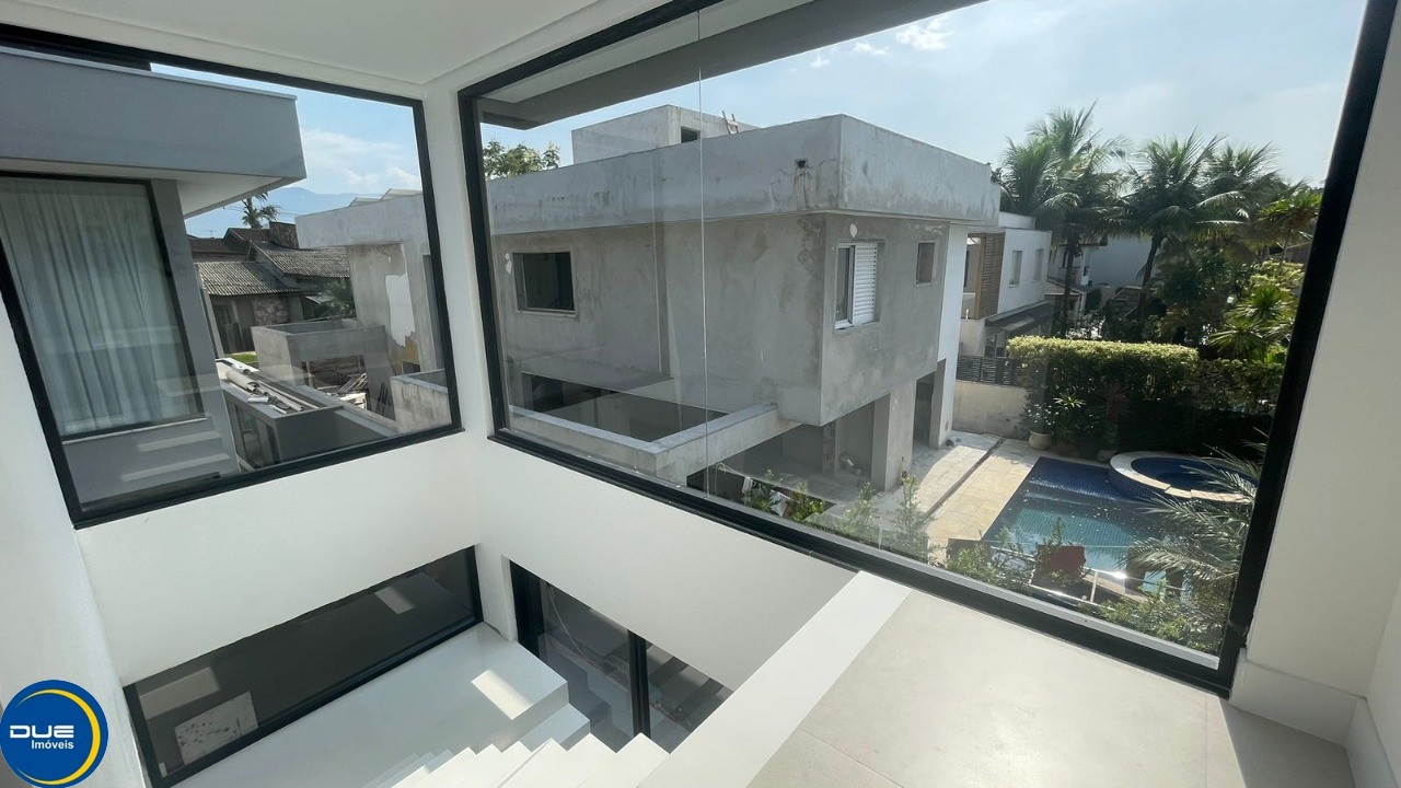 Casa à venda com 6 quartos, 390m² - Foto 13