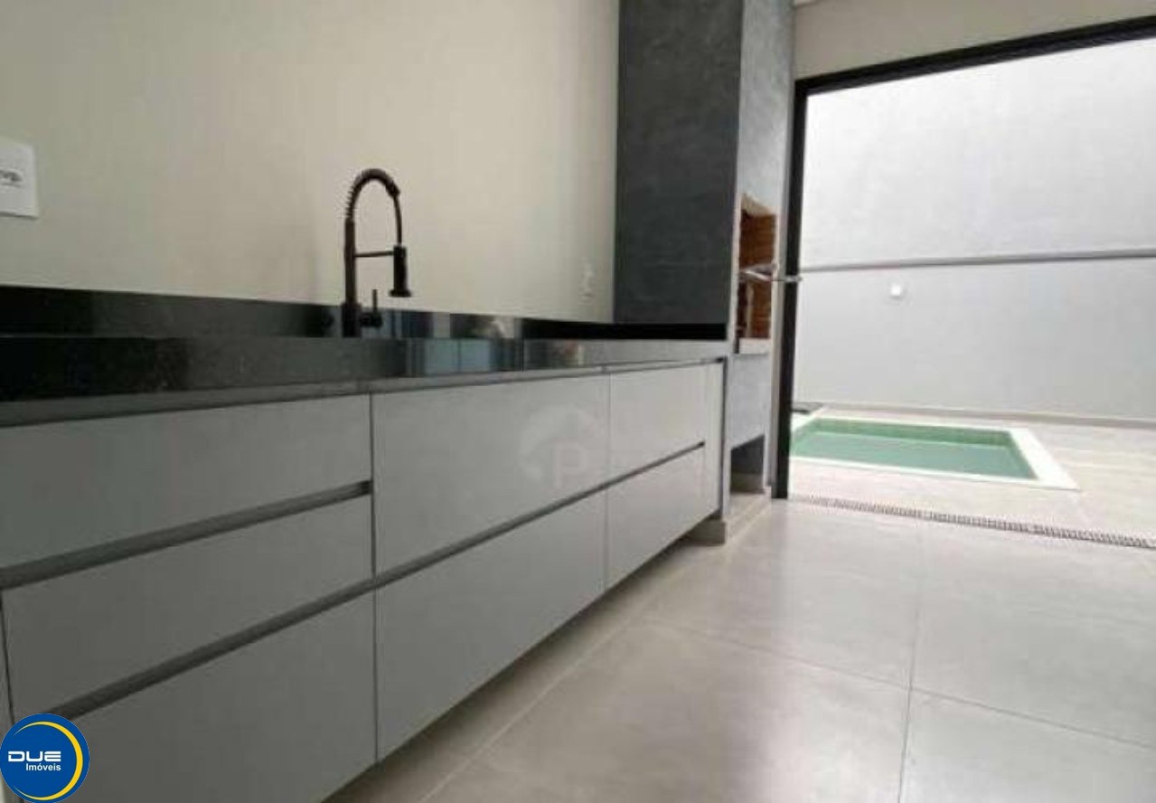 Casa à venda com 3 quartos, 300m² - Foto 15