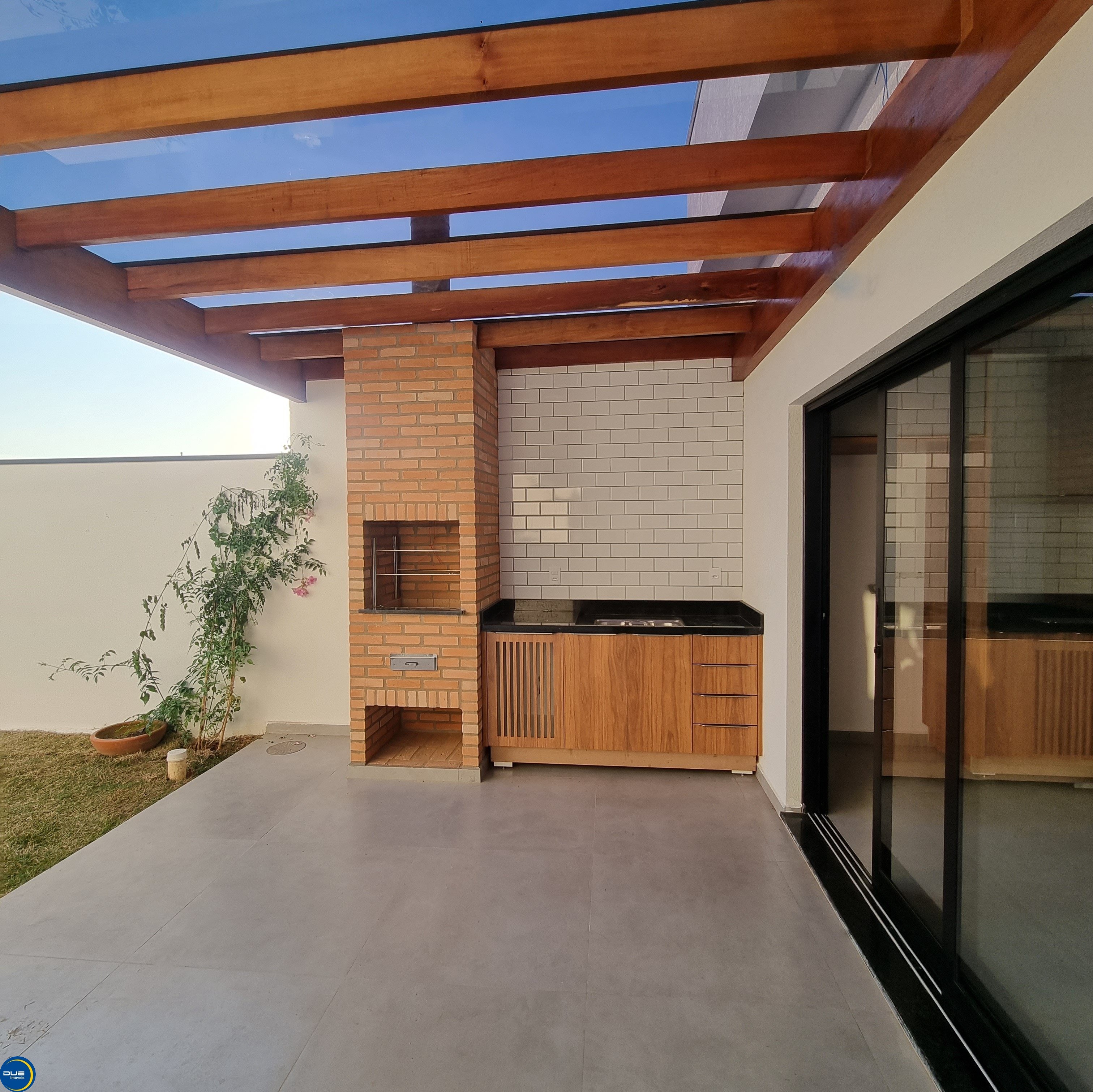 Casa à venda e aluguel com 3 quartos, 170m² - Foto 6