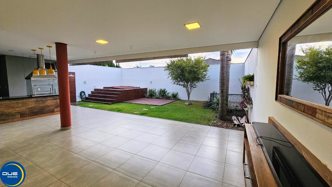 Casa à venda com 4 quartos, 350m² - Foto 14