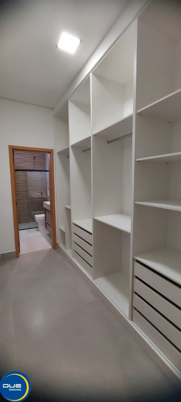 Casa à venda com 3 quartos, 300m² - Foto 15