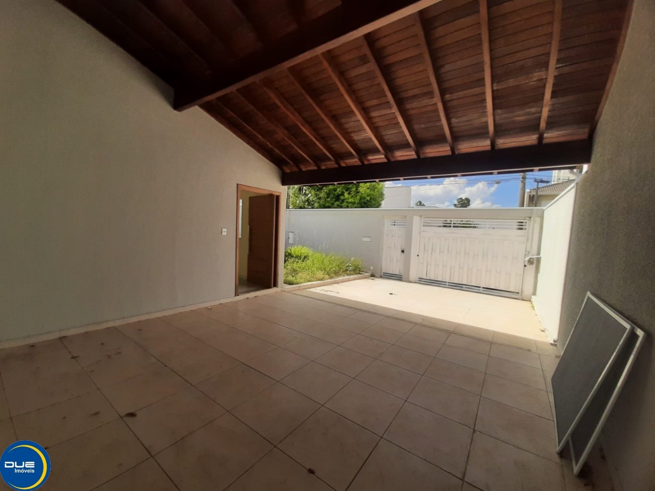 Casa à venda com 3 quartos, 146m² - Foto 3