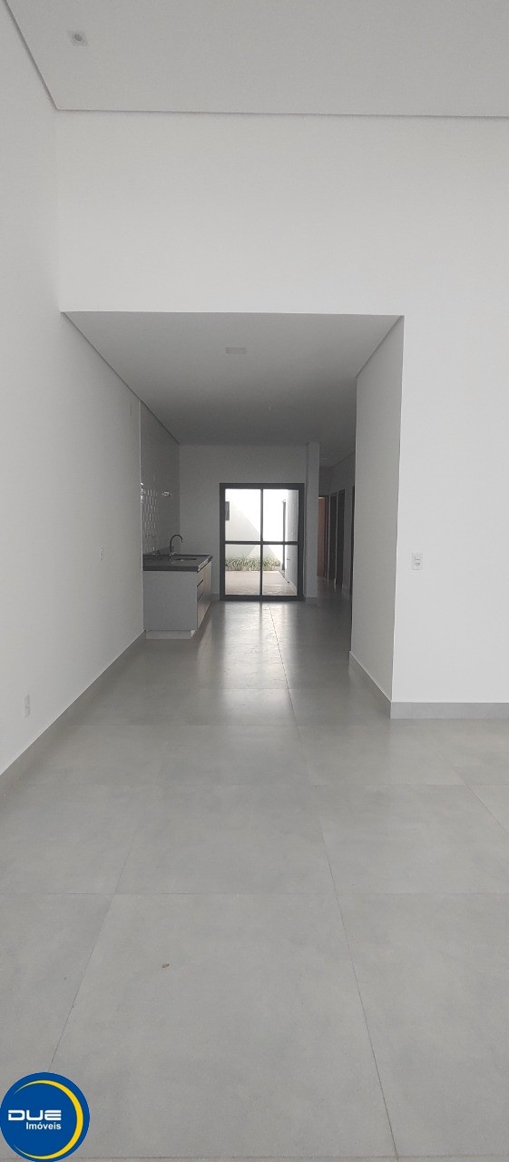 Casa à venda com 3 quartos, 137m² - Foto 4