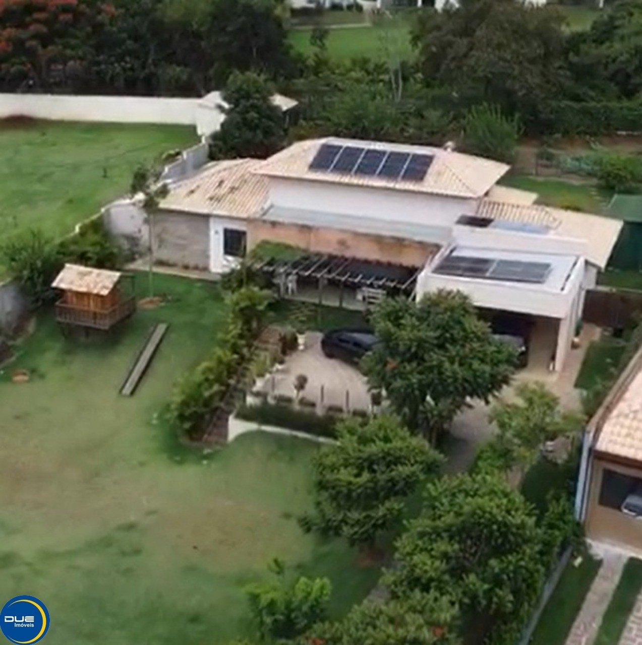 Fazenda à venda com 4 quartos, 2500m² - Foto 1